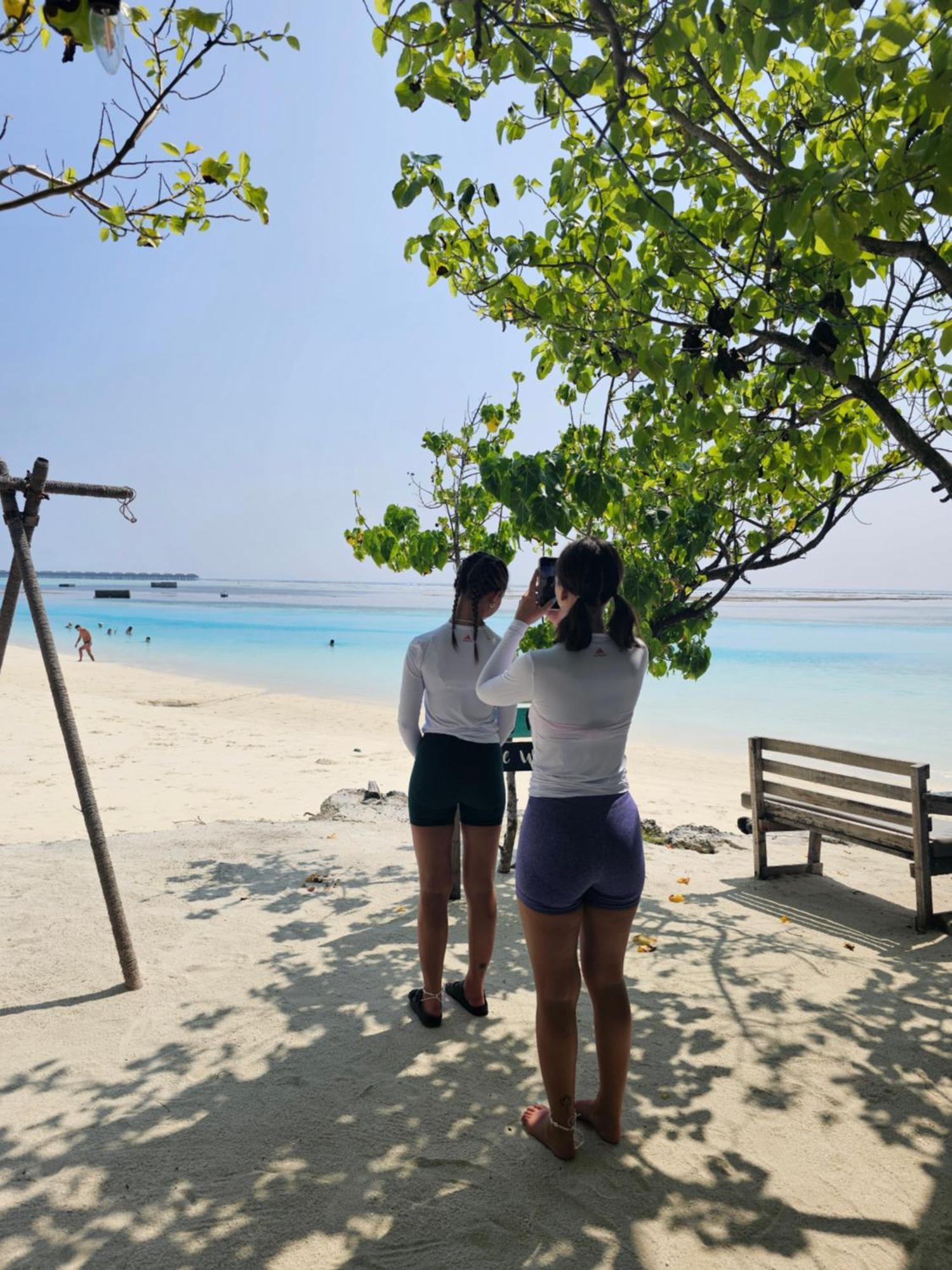 Nirili Villa Dhiffushi Extérieur photo